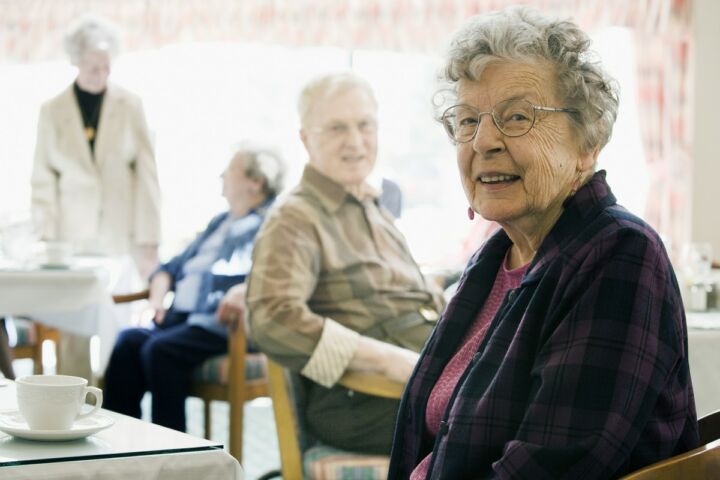 Najczęstsze pytania dotyczące refundacji aparatów słuchowych dla emerytów